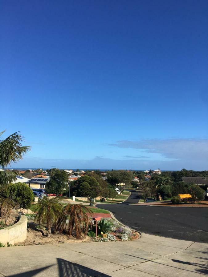 Relaxed Ocean View Villa Mandurah Exterior foto