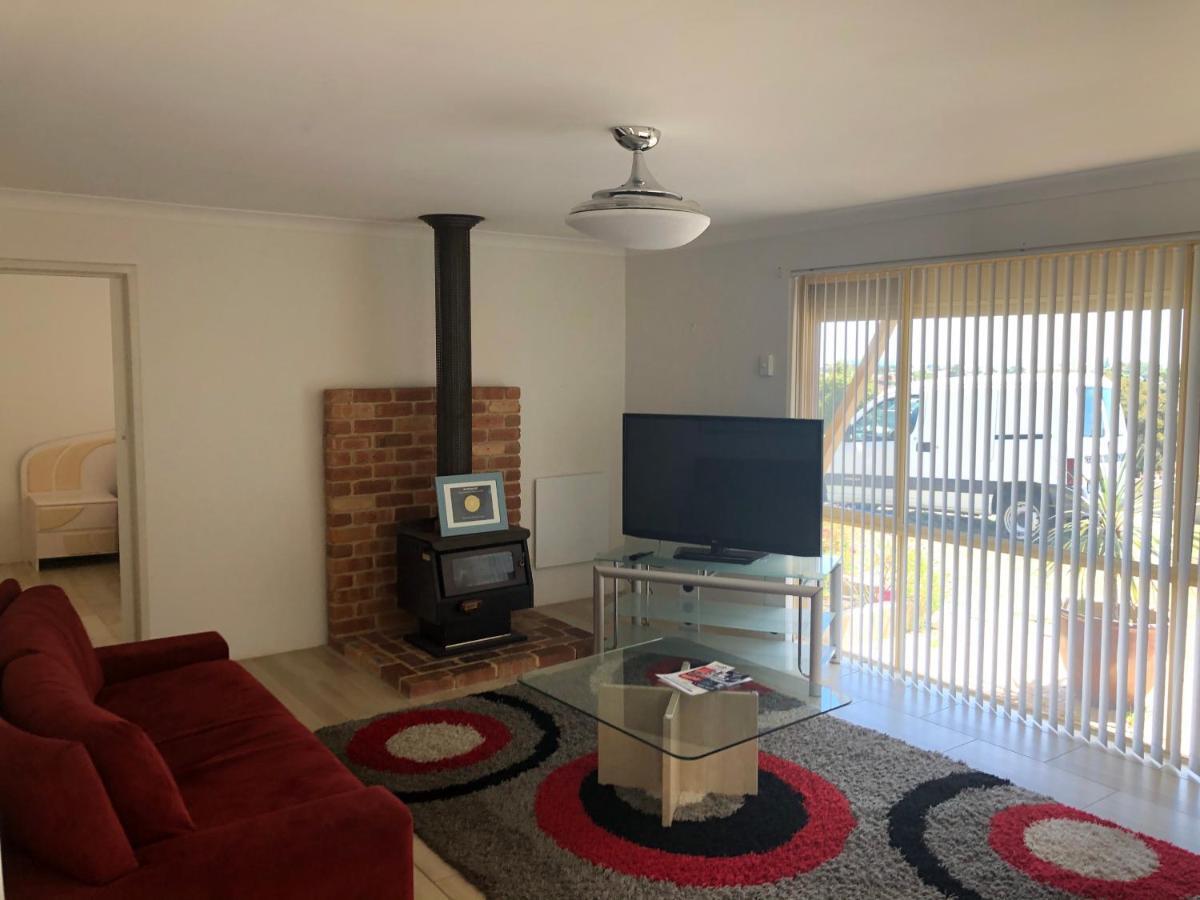 Relaxed Ocean View Villa Mandurah Exterior foto